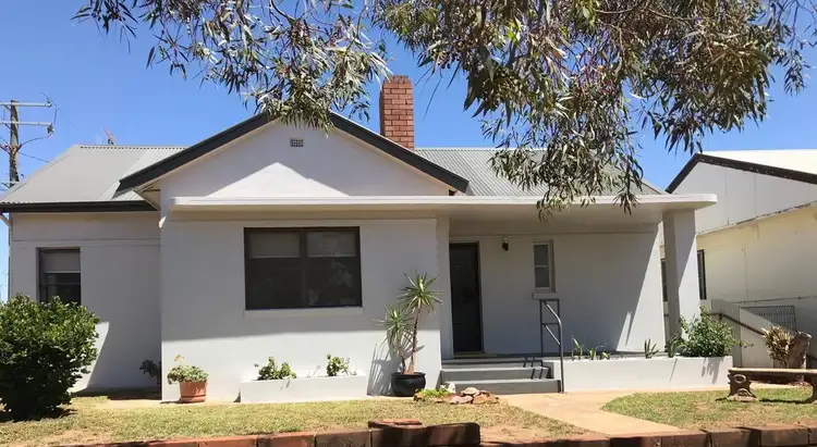 1 Melbourne Street, Parkes NSW 2870