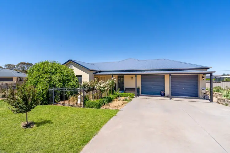 32 Ewin Street, Blayney NSW 2799