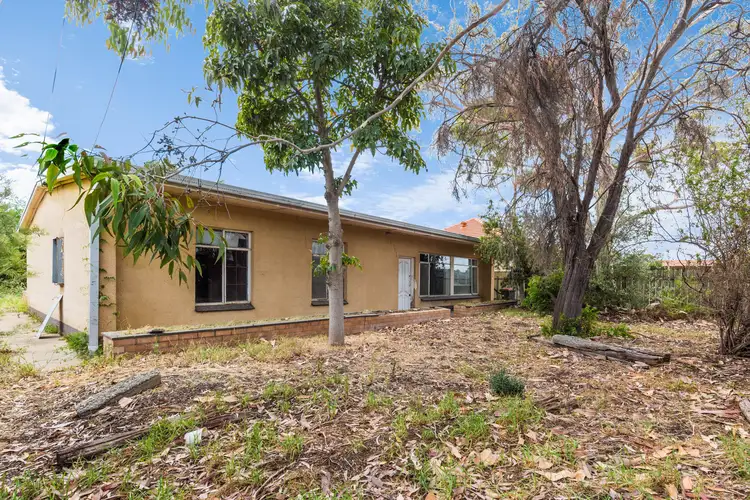 17 Quinlivan Road, Pooraka SA 5095