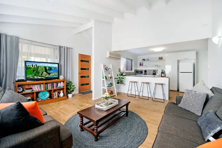Second view of Homely house listing, 2/73 Corunna Crescent, Ashmore QLD 4214