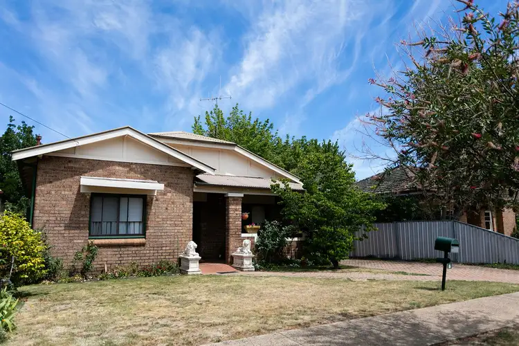 17 Hamer Street, Orange NSW 2800