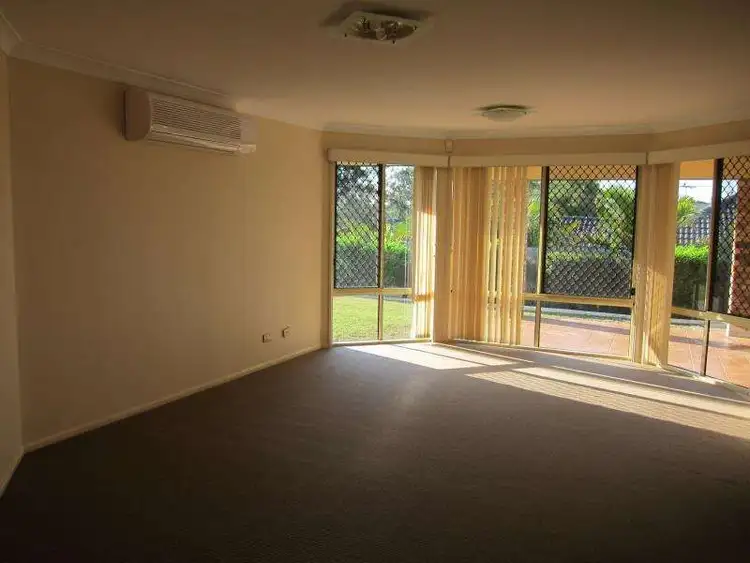 Fifth view of Homely house listing, 2 Leicester Court, Murrumba Downs QLD 4503