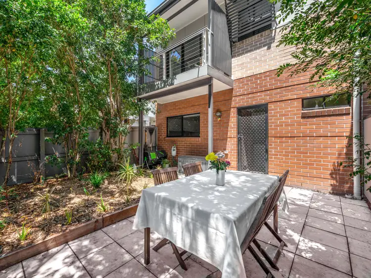 6/11 Cardross Street, Yeronga QLD 4104