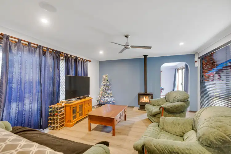 Second view of Homely house listing, 5 Lucia Court, Carrum Downs VIC 3201