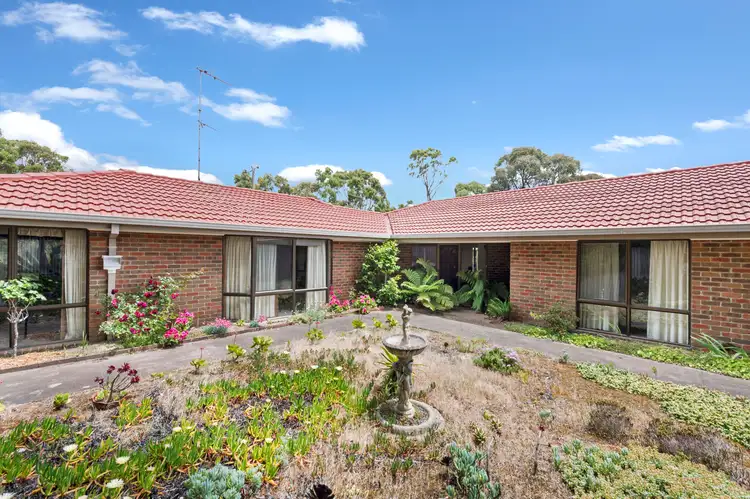 10 Wirilda Court, Mount Helen VIC 3350