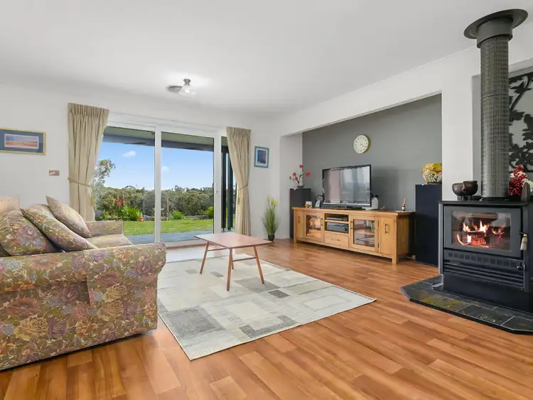 Fourth view of Homely house listing, 33 Rosa Court, Kyneton VIC 3444