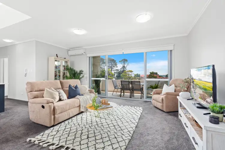 Main view of Homely unit listing, 8/12 Walker Street, Helensburgh NSW 2508