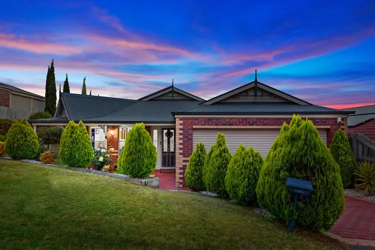 43 Sheldon Drive, Berwick VIC 3806