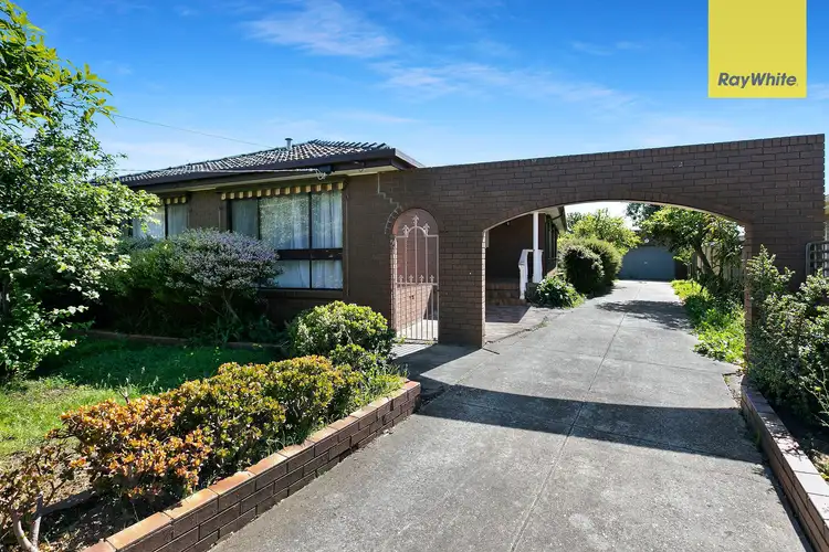12 Revell Crescent, St Albans VIC 3021