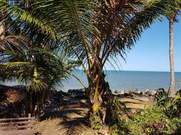 22 Elizabeth Street, Flying Fish Point QLD 4860