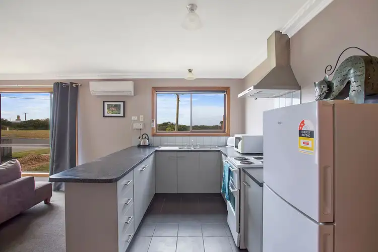 Fifth view of Homely house listing, 6 Merrett Street, Peterborough VIC 3270