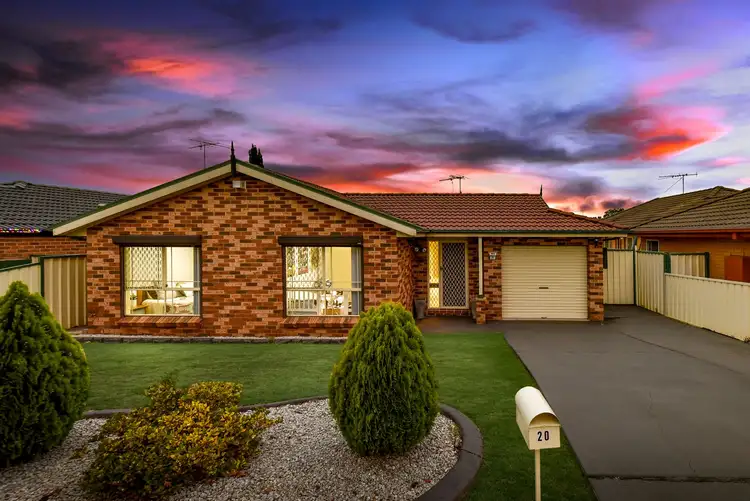20 Pacific Palms Circuit, Hoxton Park NSW 2171