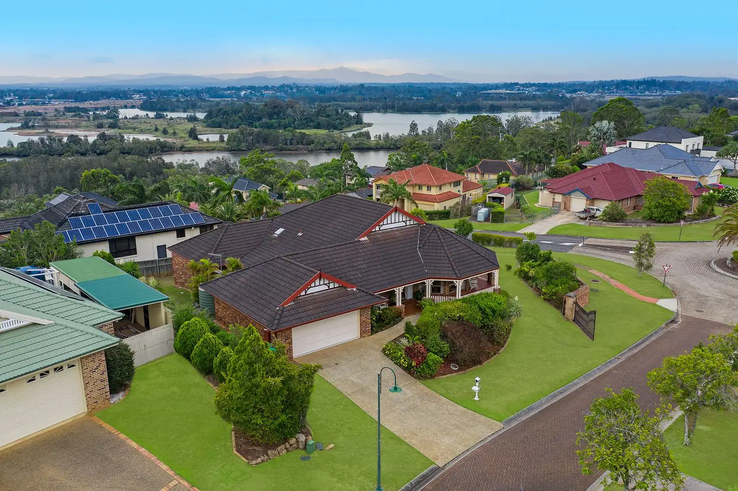 Main view of Homely house listing, 2 Hawkhurst Court, Murrumba Downs QLD 4503