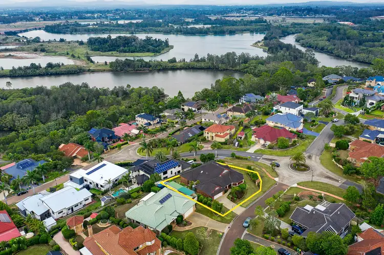 Second view of Homely house listing, 2 Hawkhurst Court, Murrumba Downs QLD 4503