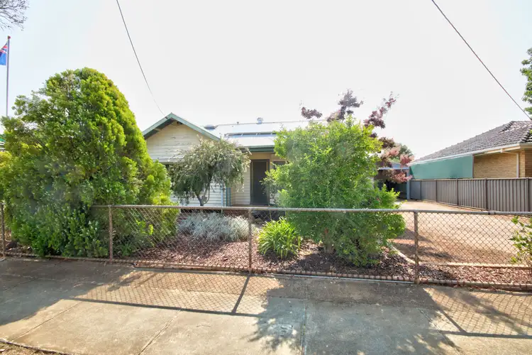 43 Hopetoun Street, Rochester VIC 3561