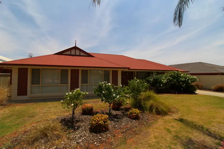 Second view of Homely house listing, 10 Huckstepp Court, Berri SA 5343