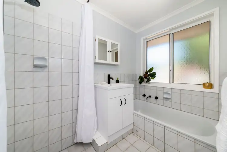 Fifth view of Homely house listing, 5 Rogash Court, Evanston Park SA 5116