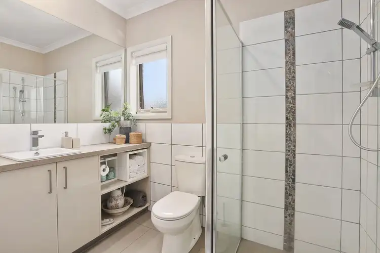 Fifth view of Homely house listing, 2/20 Station Lake Road, Lara VIC 3212