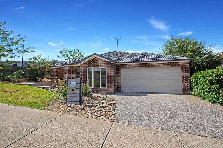 2-4 Esperence Crescent, Highton VIC 3216