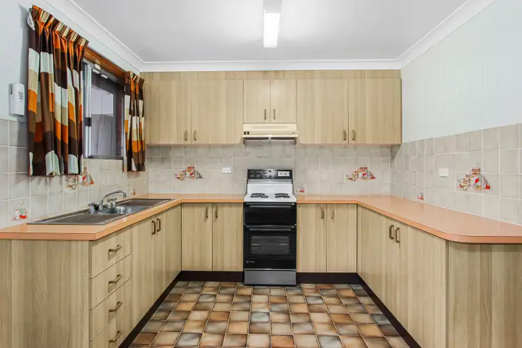 Third view of Homely house listing, 6 Baringa Place, Tamworth NSW 2340