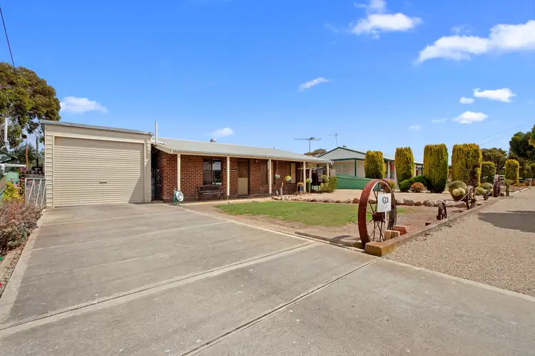 25 Allen Road, Tiddy Widdy Beach SA 5571