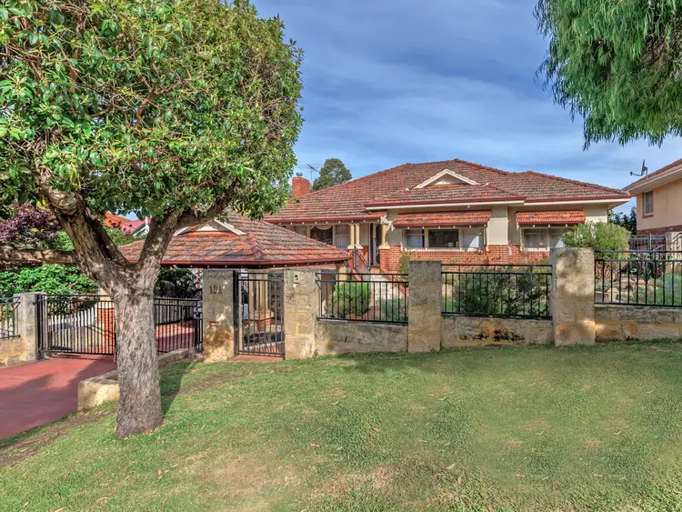 19A Robin Street, Menora WA 6050