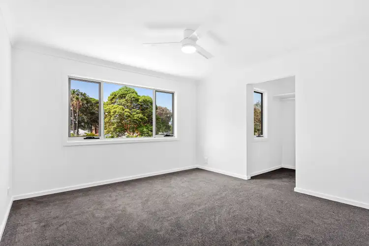 Fifth view of Homely townhouse listing, 3/6 Hopetoun Lane, Oak Flats NSW 2529