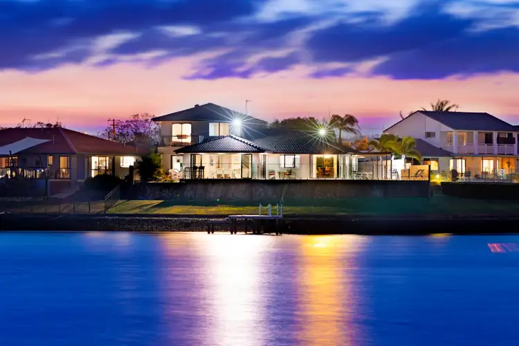 12 Moola Court, Broadbeach Waters QLD 4218