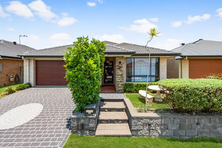 8 Nullarbor Circuit, North Lakes QLD 4509