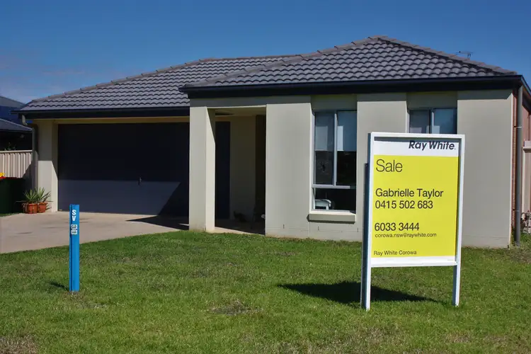 9 Chisnall Street, Corowa NSW 2646