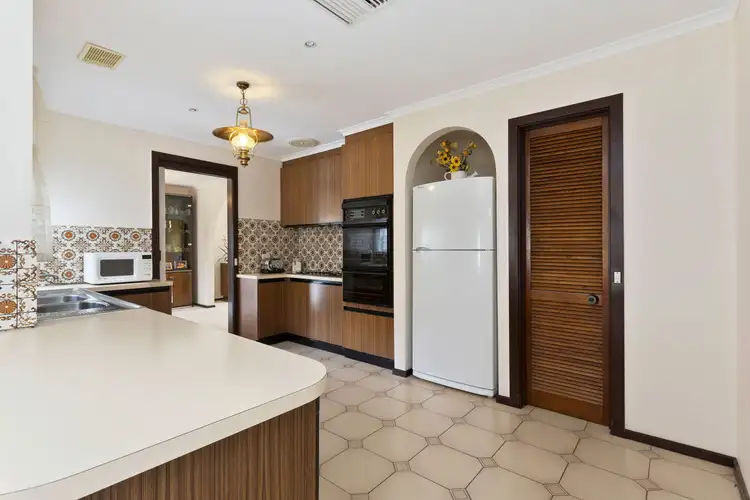 Second view of Homely house listing, 3 Grantley Drive, Gladstone Park VIC 3043