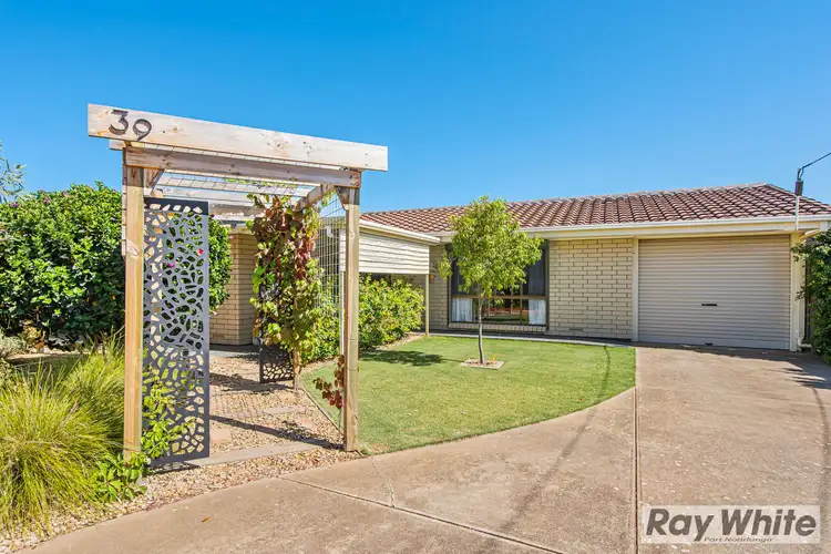 39 Desoto Drive, Port Willunga SA 5173