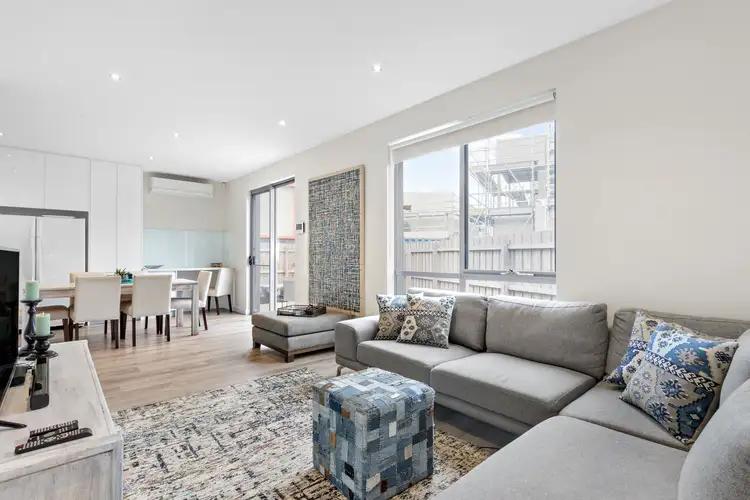 1/18 Leon Avenue, Rosebud VIC 3939
