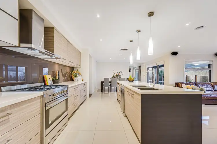 Fifth view of Homely house listing, 10 Alvis Close, Taylors Hill VIC 3037