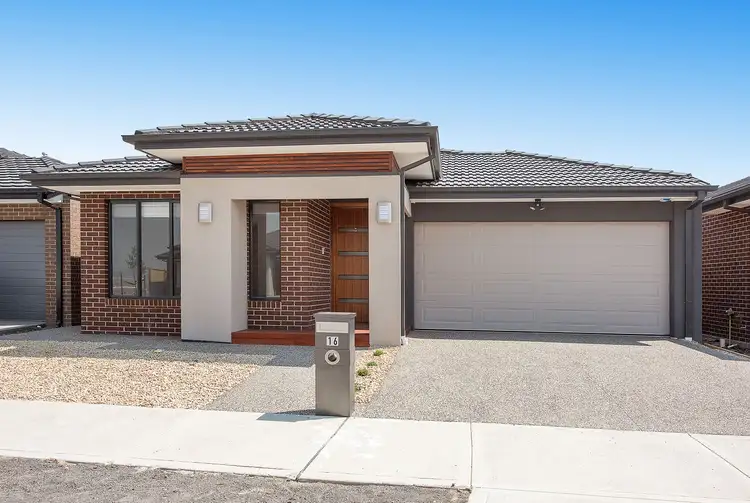 16 Weymouth Circuit, Donnybrook VIC 3064