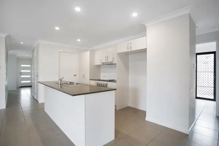 1 Bonney Street, Rural View QLD 4740