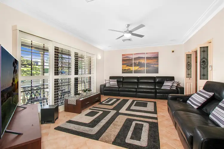 Second view of Homely house listing, 9 Franklin Place, Bossley Park NSW 2176