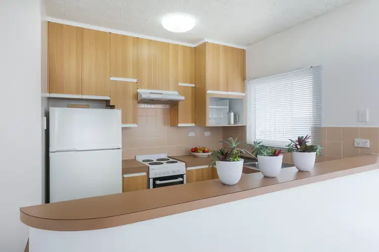 Sixth view of Homely unit listing, 2B/34 Hanlan Street, Surfers Paradise QLD 4217