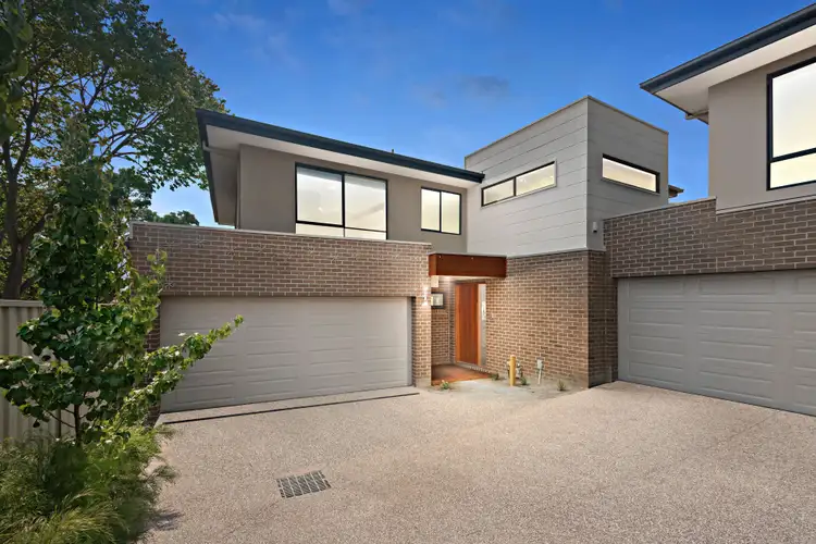 2/31 Yarrinup Avenue, Chadstone VIC 3148