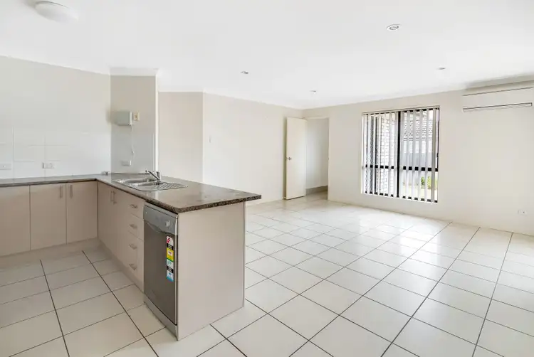 34 Nixon Drive, North Booval QLD 4304