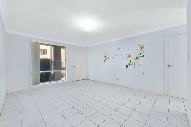 Second view of Homely house listing, 8/72 Parliament Road, Macquarie Fields NSW 2564