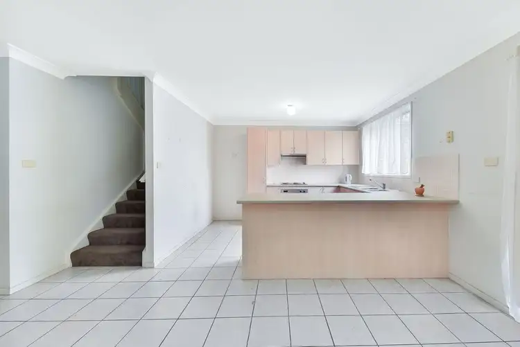 Fifth view of Homely house listing, 8/72 Parliament Road, Macquarie Fields NSW 2564