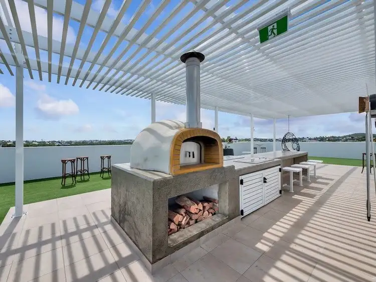 Fourth view of Homely apartment listing, 109/273-283 Logan Road -Corner of Logan Road and Cleveland Street, Stones Corner QLD 4120