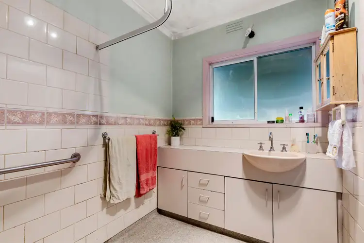 Sixth view of Homely house listing, 10 Bunnett Road, Knoxfield VIC 3180