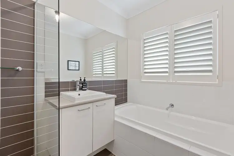 Fifth view of Homely house listing, 40 Ethereal Way, Sandhurst VIC 3977