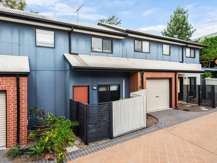 2/15 Harry Street, Ashgrove QLD 4060