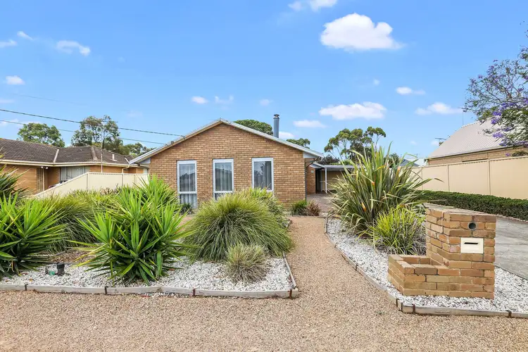 42 Smeaton Close, Lara VIC 3212