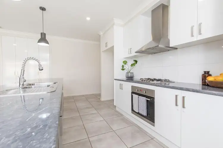 Fifth view of Homely house listing, 7 Diablo Way, Mildura VIC 3500