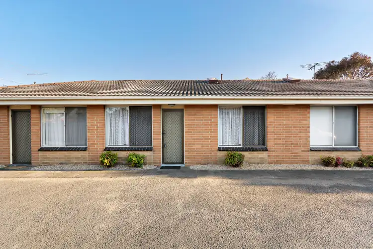 2/8A Carder Avenue, Seaford VIC 3198