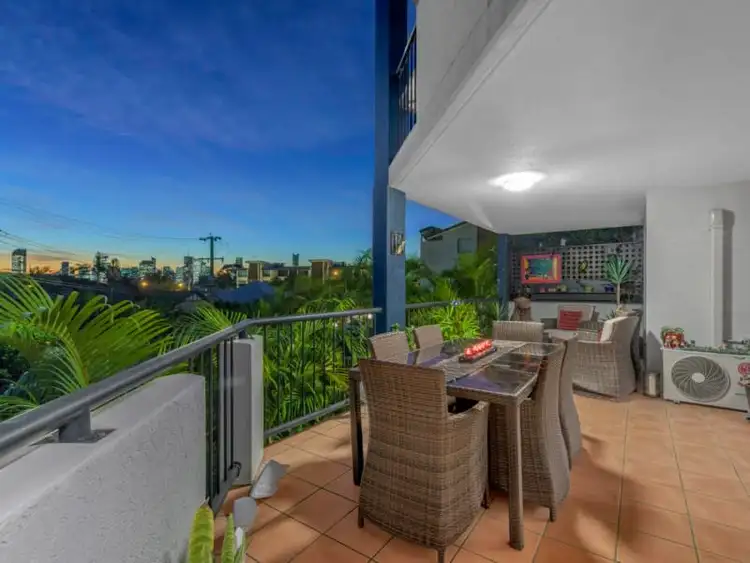 Fourth view of Homely unit listing, 2/16 Norman Crescent, Norman Park QLD 4170